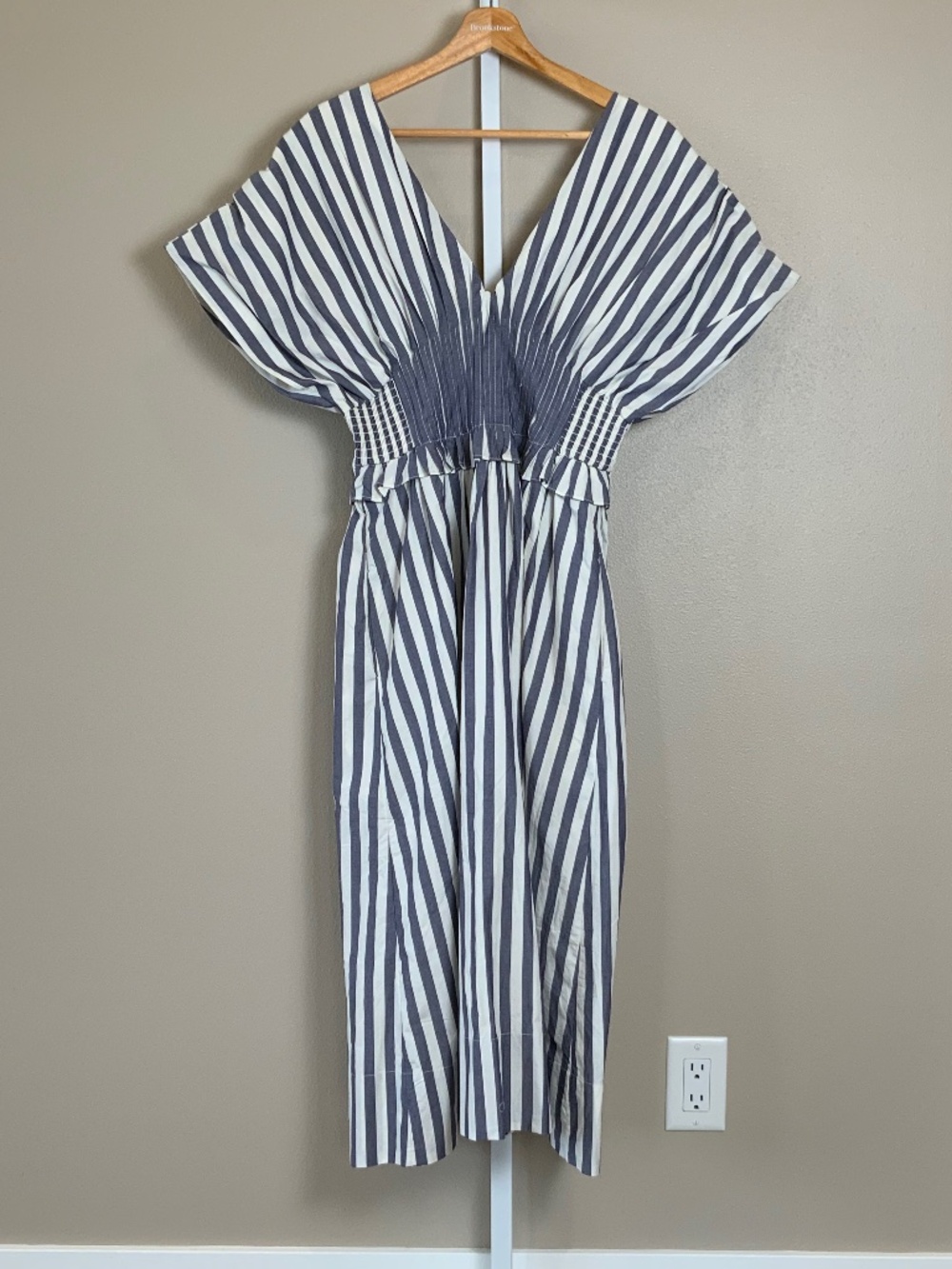 Anthropologie V-Neck Zip-Front Midi Dress - Picture 12 of 16